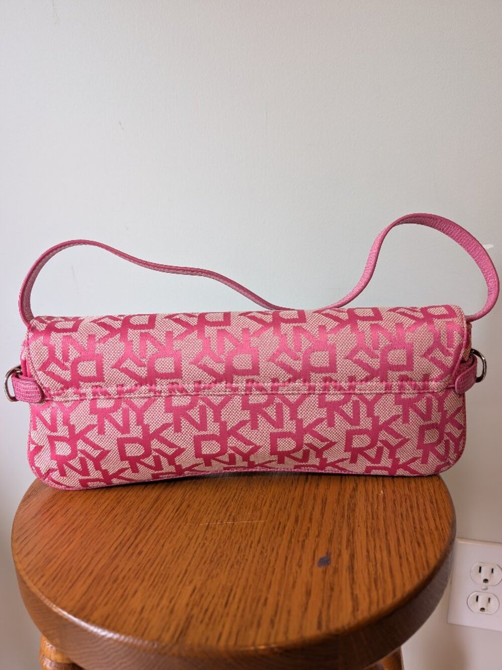 Y2K DKNY Monogram Baguette Pink Shoulder Bag - Picture 4 of 9